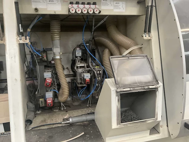 Ima - volautomatische assengestuurde vier-kanten aanlijmmachines - 2000- houtbewerking - houtbewerkingsmachines - afbeelding 11 van  21