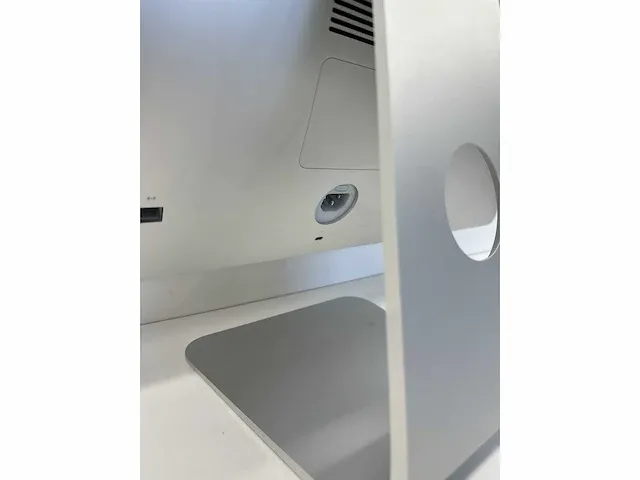 Imac 2015 retina 27-inch 3,5 ghz core i5 gen 6 16 gb ram 500 gb harde schijf - afbeelding 2 van  11