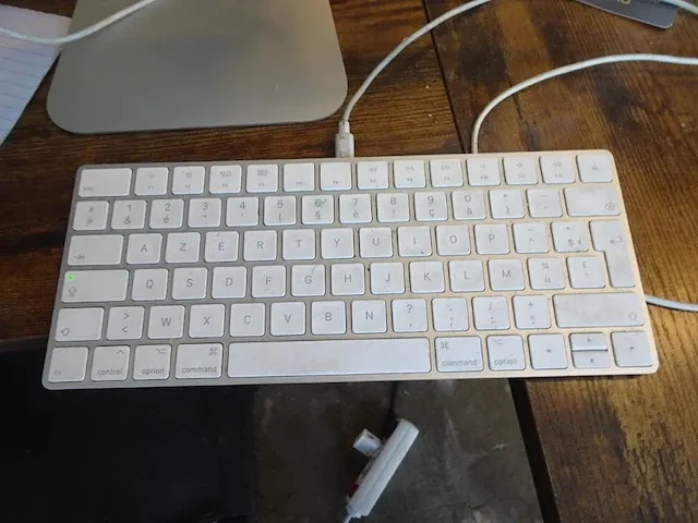 Imac 21.5-inch - afbeelding 3 van  4