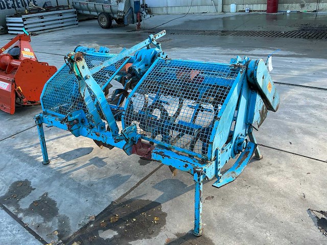 Imants 32sc180 gedragen spitmachine met harkrol - afbeelding 4 van  5
