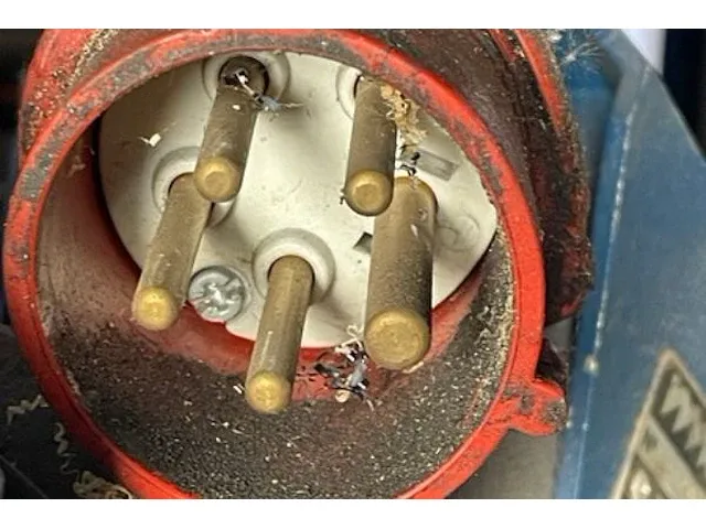 Imet zaagmachine - afbeelding 9 van  10