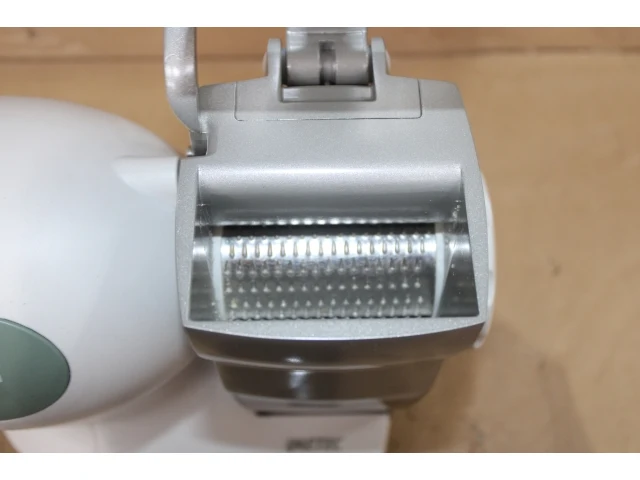 Imetec elektrische kaasrasp - afbeelding 3 van  4