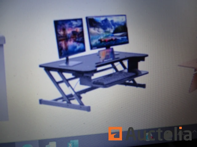 In hoogte verstelbare computer-/tv-tafel - afbeelding 4 van  4