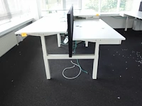 In hoogte verstelbare dubbele bureau - afbeelding 1 van  3