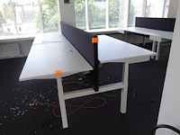 In hoogte verstelbare dubbele bureau - afbeelding 1 van  4