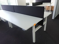 In hoogte verstelbare dubbele bureau - afbeelding 1 van  3
