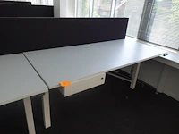 In hoogte verstelbare dubbele bureau - afbeelding 1 van  3