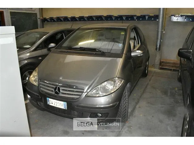 Inbeslagname auto mercedes a160cdi - afbeelding 1 van  5