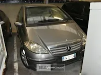 Inbeslagname auto mercedes a160cdi - afbeelding 3 van  5