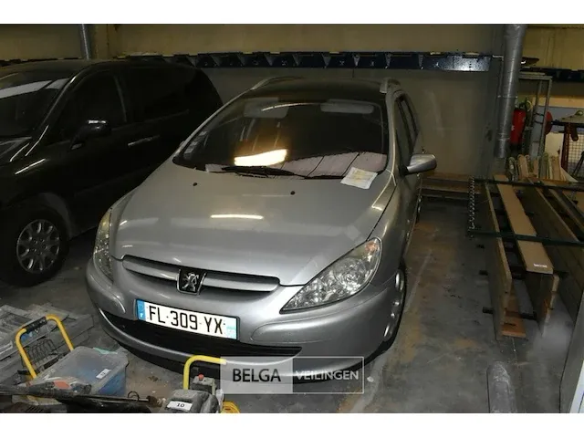Inbeslagname auto peugeot type 307sw - afbeelding 2 van  6