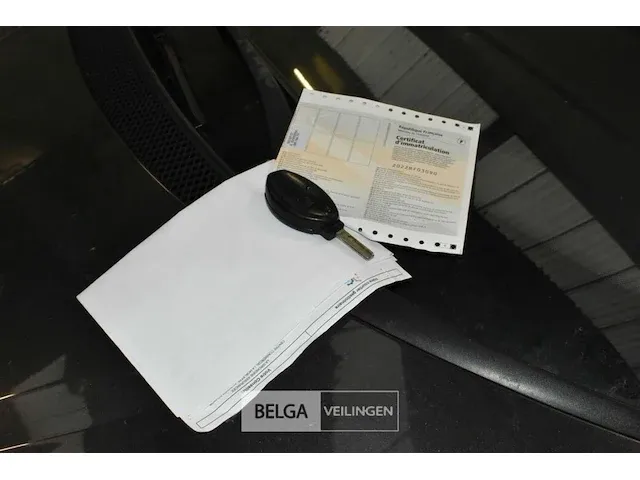 Inbeslagname auto peugeot type 807 - afbeelding 6 van  6