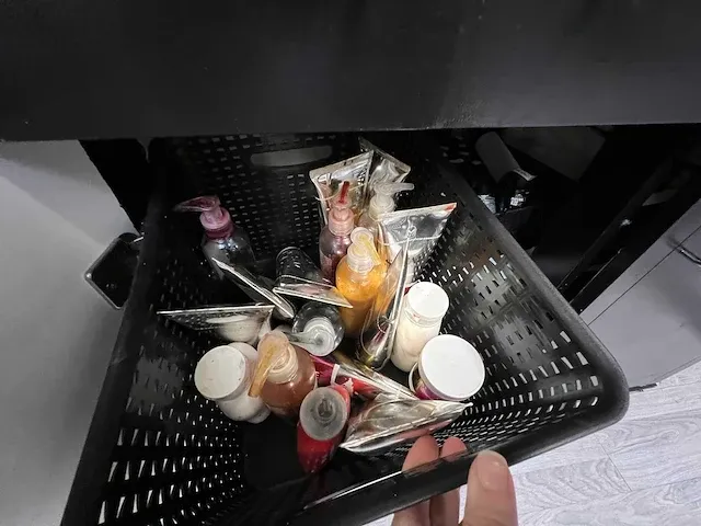 Inboedel kapperszaak - afbeelding 23 van  102