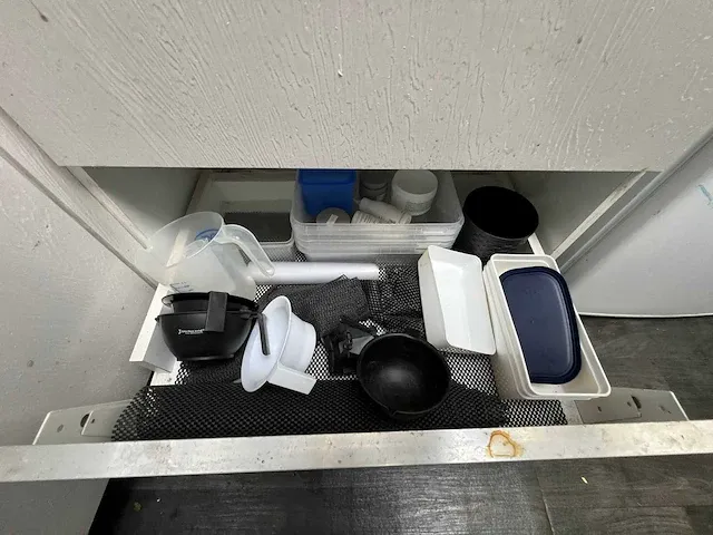 Inboedel kapperszaak - afbeelding 47 van  102