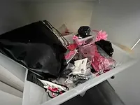 Inboedel kapperszaak - afbeelding 69 van  102