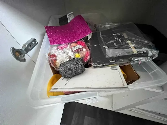 Inboedel kapperszaak - afbeelding 74 van  102
