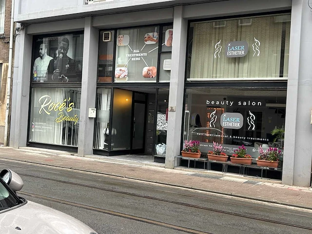 Inboedel kapperszaak - afbeelding 1 van  69