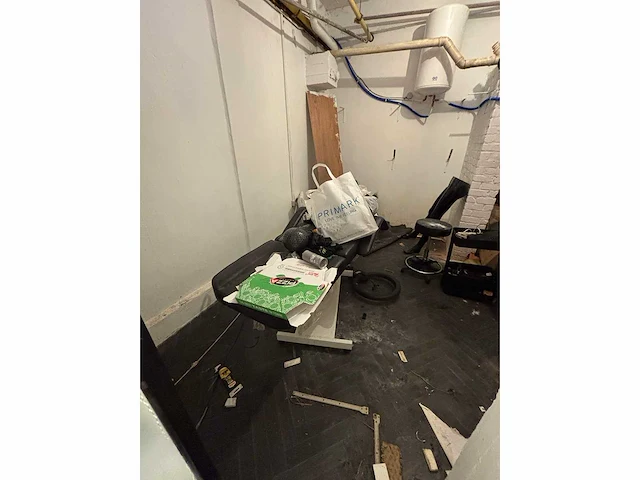 Inboedel kapperszaak - afbeelding 32 van  69