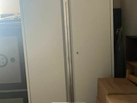 Inboedel kerk schulen