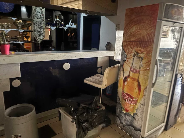 Inboedel uyghur restaurant wegens faillissement - afbeelding 6 van  40