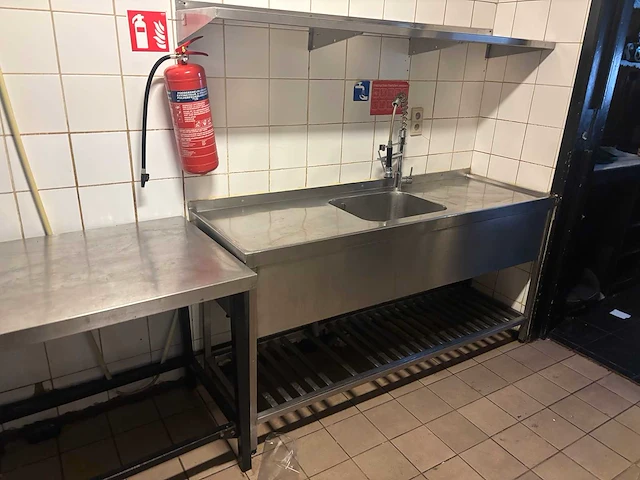 Inboedel uyghur restaurant wegens faillissement - afbeelding 17 van  40