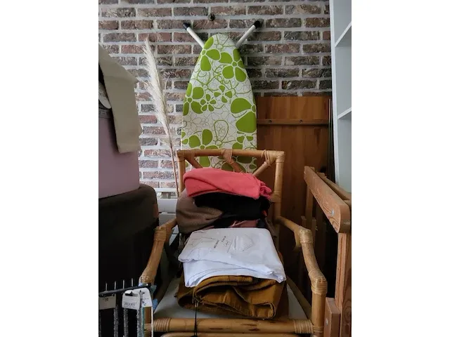 Inboedel winkel dameskledij - afbeelding 17 van  37