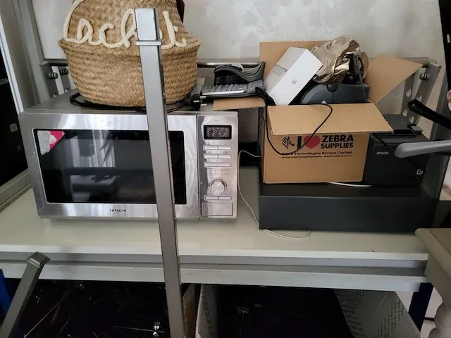 Inboedel winkel dameskledij - afbeelding 20 van  37