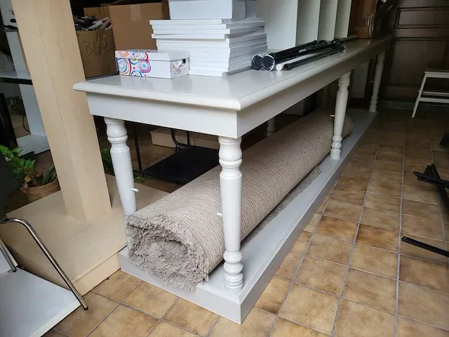 Inboedel winkel dameskledij - afbeelding 2 van  37