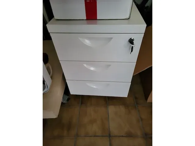 Inboedel winkel dameskledij - afbeelding 36 van  37