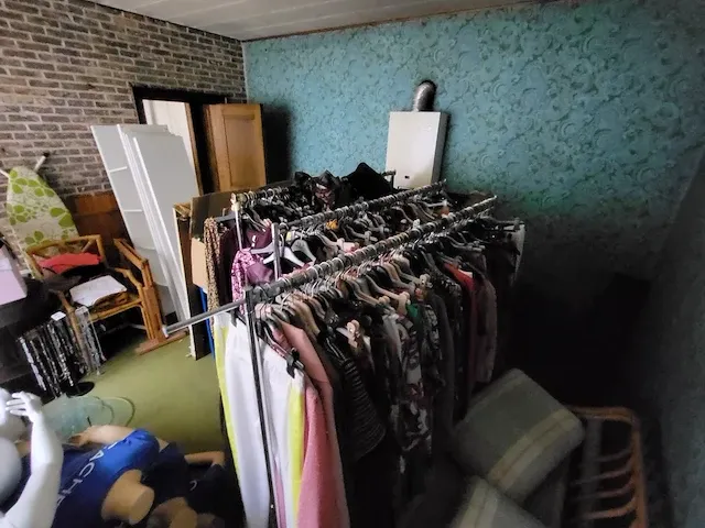 Inboedel winkel dameskledij - afbeelding 4 van  37