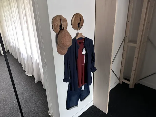 Inboedel winkel geel - afbeelding 14 van  36