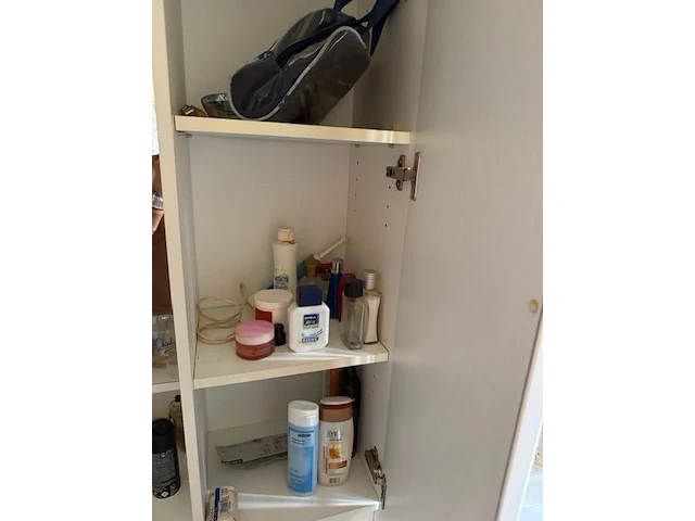 Inboedel woning - berghok - garagebox - afbeelding 64 van  122