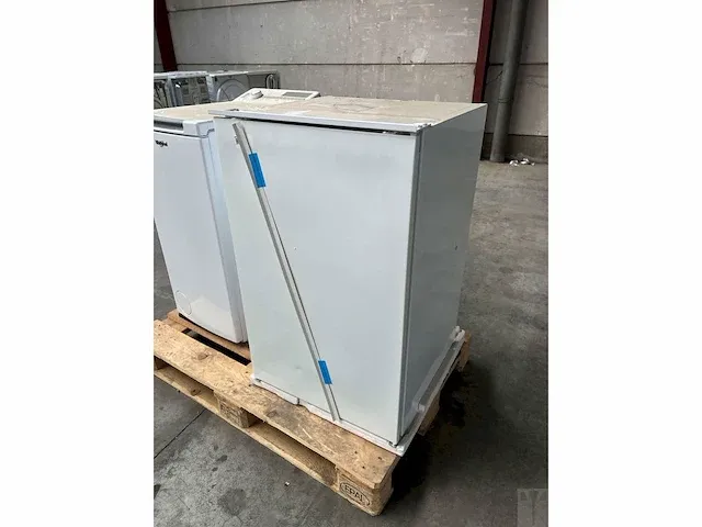 Inbouw diepvries aeg - afbeelding 1 van  4