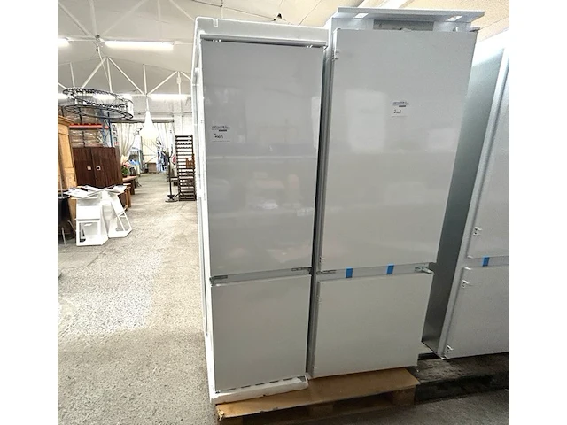 Inbouw koelkast zanussi - afbeelding 1 van  8
