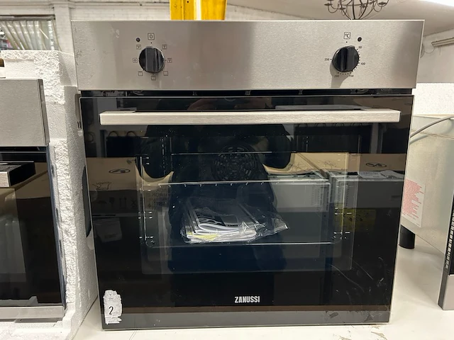 Inbouw oven zanussi - afbeelding 1 van  7
