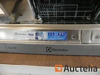 Inbouw vaatwasser electrolux esl 5310 lo, atag inbouw koelkast - afbeelding 2 van  11