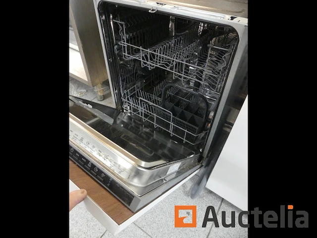 Inbouw vaatwasser electrolux esl 5310 lo, atag inbouw koelkast - afbeelding 6 van  11