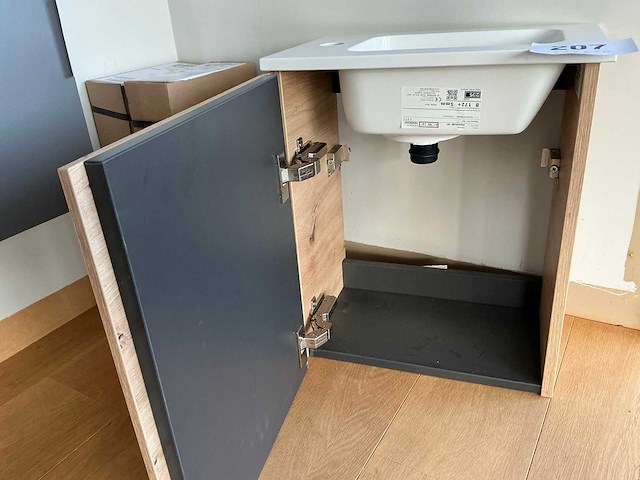 Inbouw wastafel + onderkast - afbeelding 3 van  3