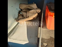 Inbouwkasten van vrachtwagen met inhoud - afbeelding 94 van  185