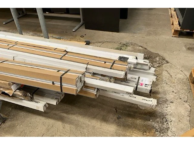 Inbouw/opbouw stroomrails - afbeelding 4 van  4