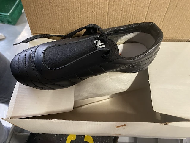 Indoor schoenen diverse kleuren (11st) - afbeelding 1 van  3