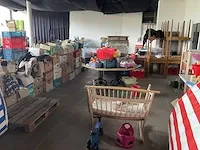 Indoor speeltuin +grote partij stoelen en speelgoed - afbeelding 2 van  17