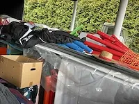 Indoor speeltuin +grote partij stoelen en speelgoed - afbeelding 4 van  17