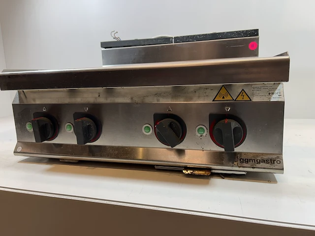 Inductie kookplaat ggmgastro 80x72x30cm - afbeelding 2 van  4