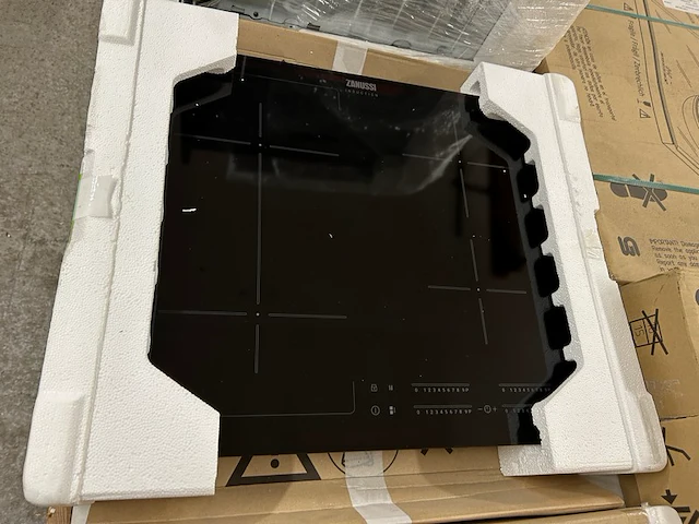 Inductie kookplaat zanussi - afbeelding 1 van  4