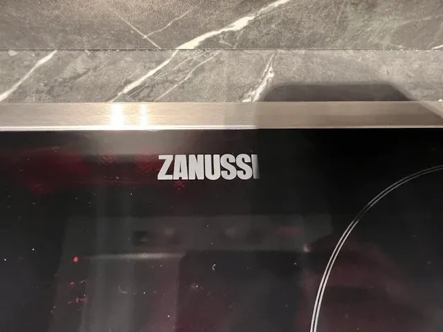 Inductiekookplaat zanussi zhrn642x - afbeelding 2 van  3