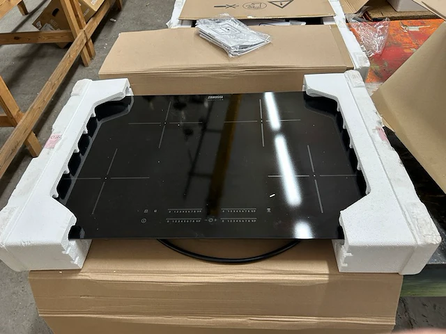 Inductiekookplaat zanussi - afbeelding 1 van  5
