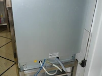 Industriëel snelafwasmachine