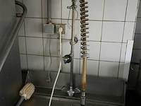 Industriele afwasmachine met spoeltafel - afbeelding 4 van  6