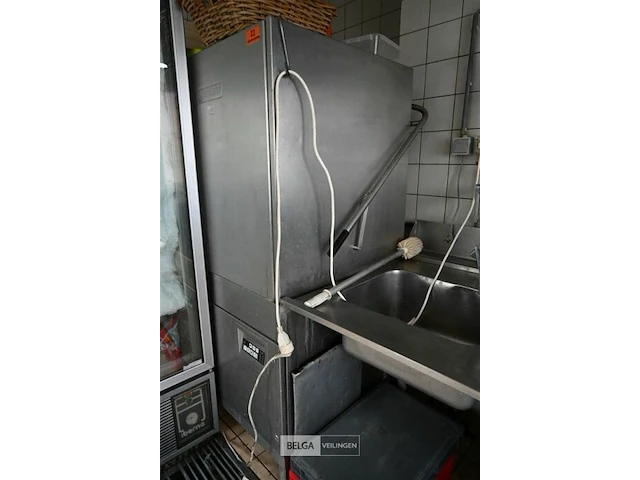 Industriele afwasmachine met spoeltafel - afbeelding 6 van  6