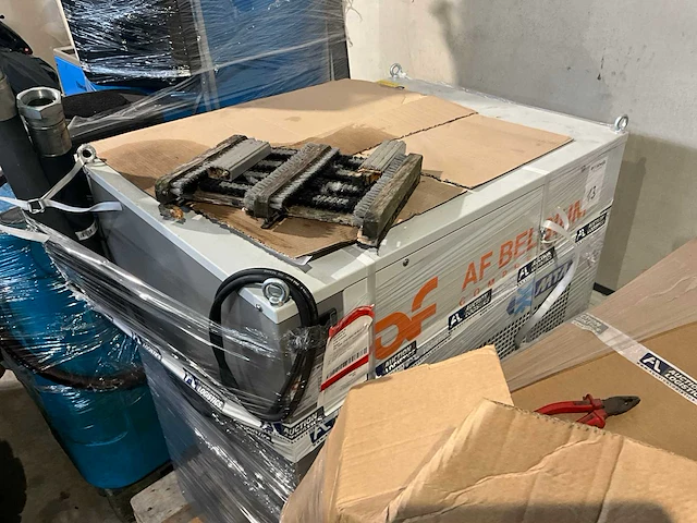 Industriële compressor mattel ac45h+ luchtdroger af belgium de-xg120+drukvat - afbeelding 16 van  17